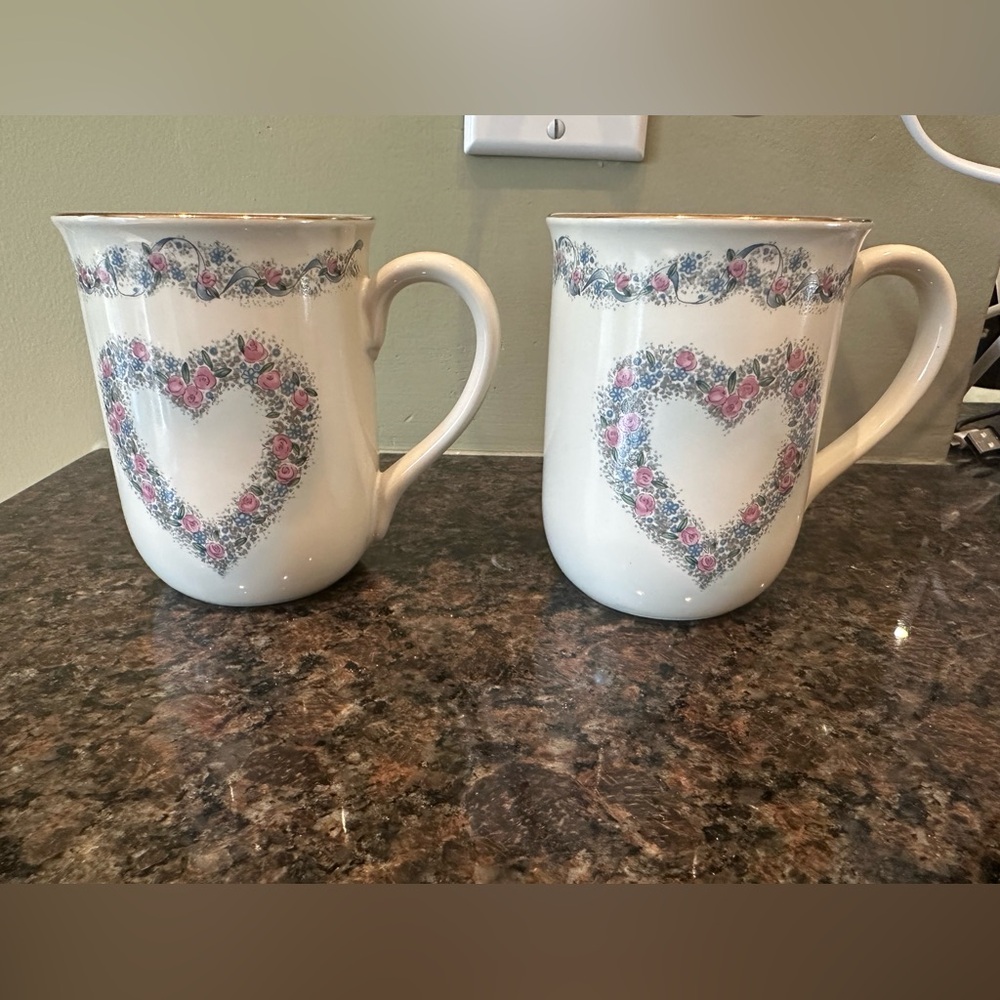 Otagiri Ceramic Heart Floral Mugs - Set of 2